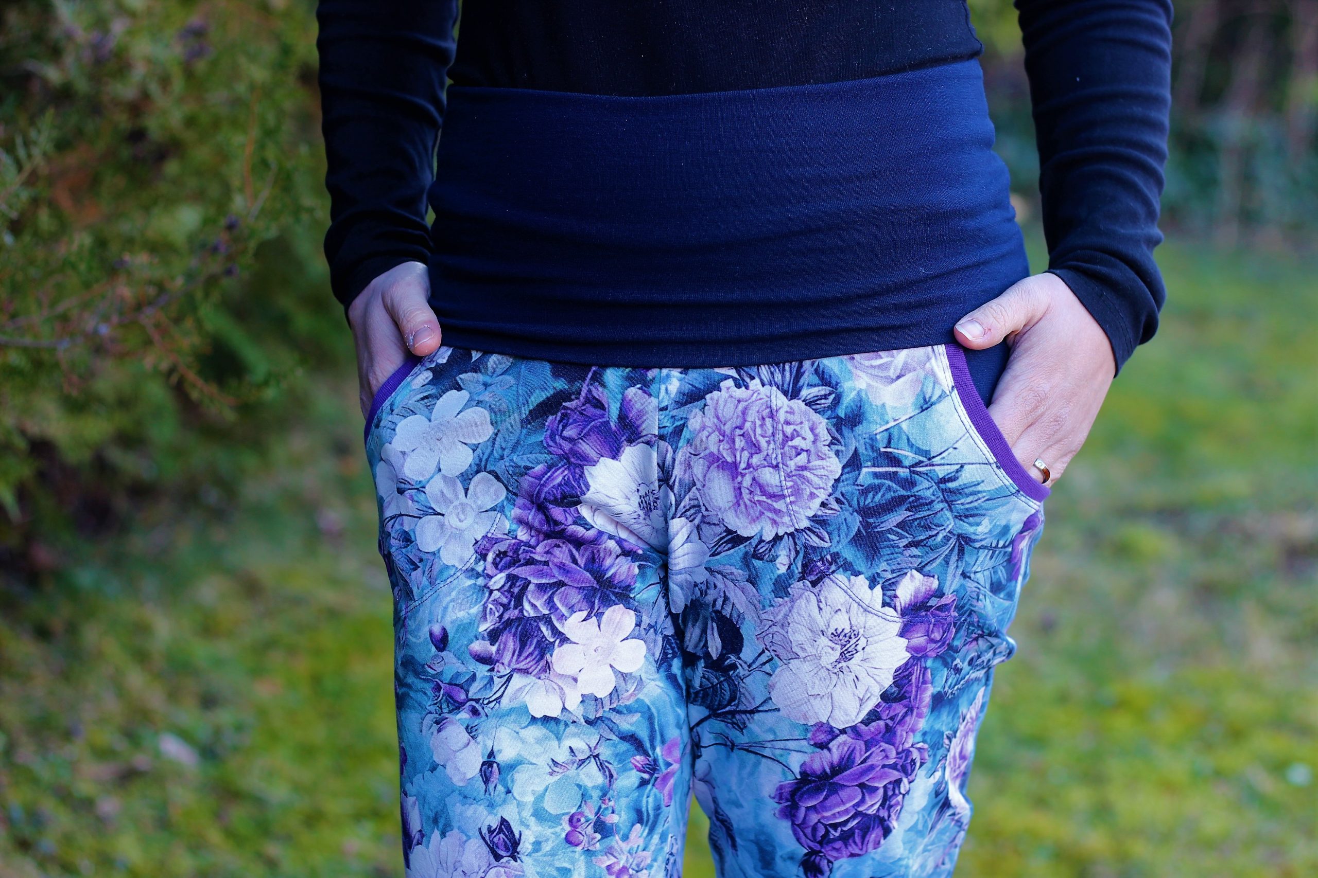 Making Waves - Joggers for Girls 4-16